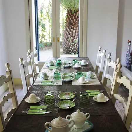 La Salamandra Kitchengarden Bed & Breakfast